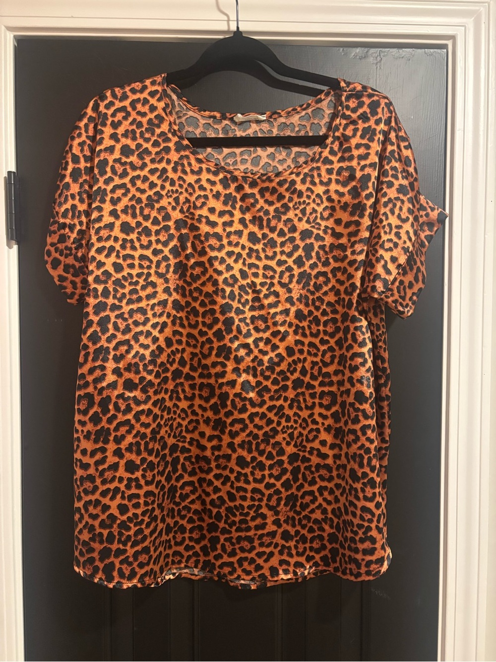 entro Orange and Black Leopard Print Short Sleeve Blouse